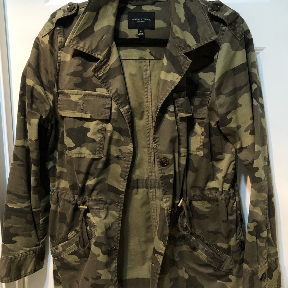Banana Republic Women’s Camouflage Utility Jacket